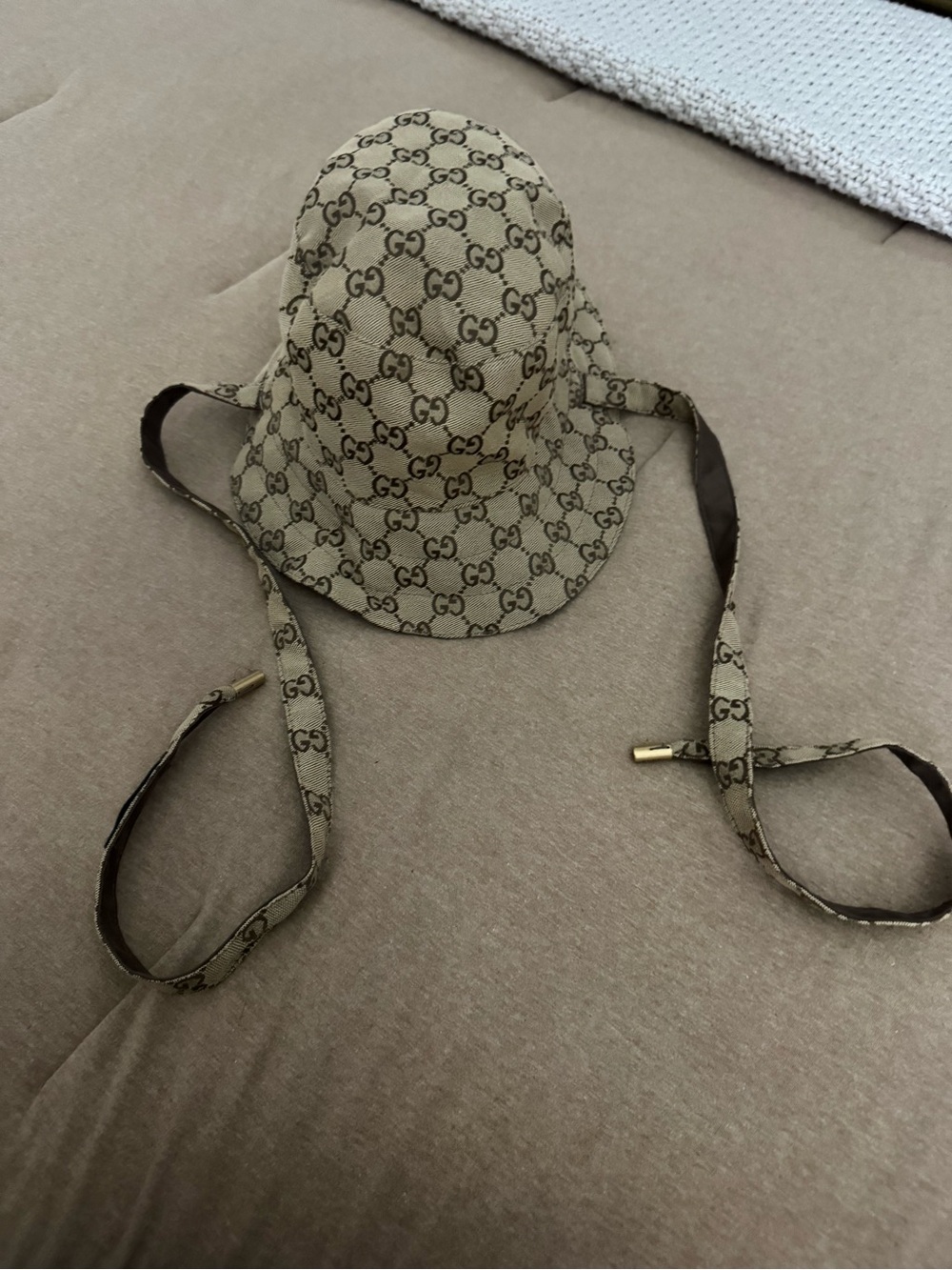 Gucci Tan GG Monogram reversible Bucket Hat with Ties